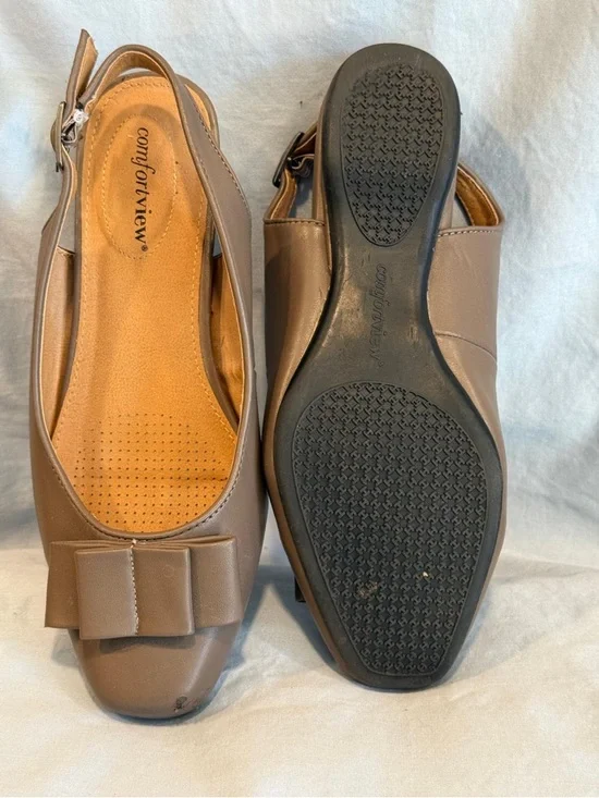 comfortview Taupe Bow Slingback Flats - Picture 4 of 4